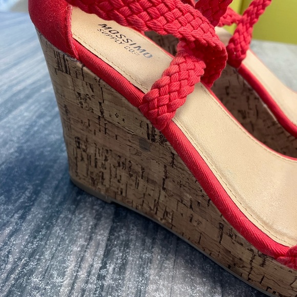 Mossimo Wedges - Picture 2 of 13